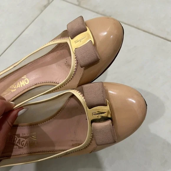 Salvatore Ferragamo Nude Patent Leather and Mesh Vera Bow Block Heels Size 10 US - Picture 5 of 10